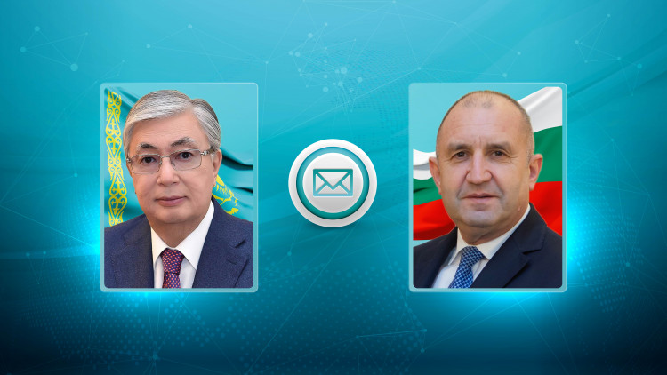 Глава государства направил поздравительную телеграмму Президенту Болгарии